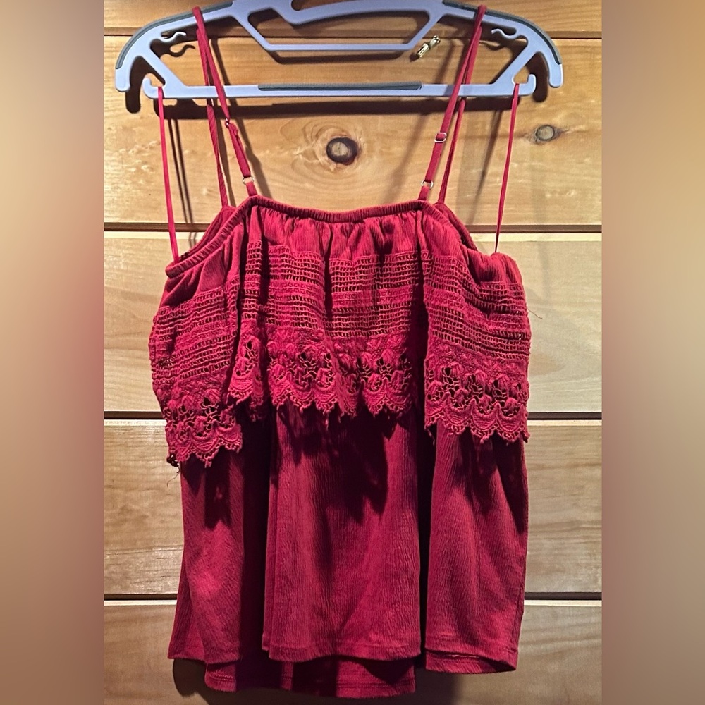 Women’s Large Magenta Lace Overlay Tank L
